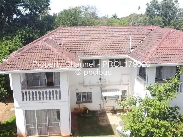 5 Bedroom House for Sale in Alexandra Park, Harare