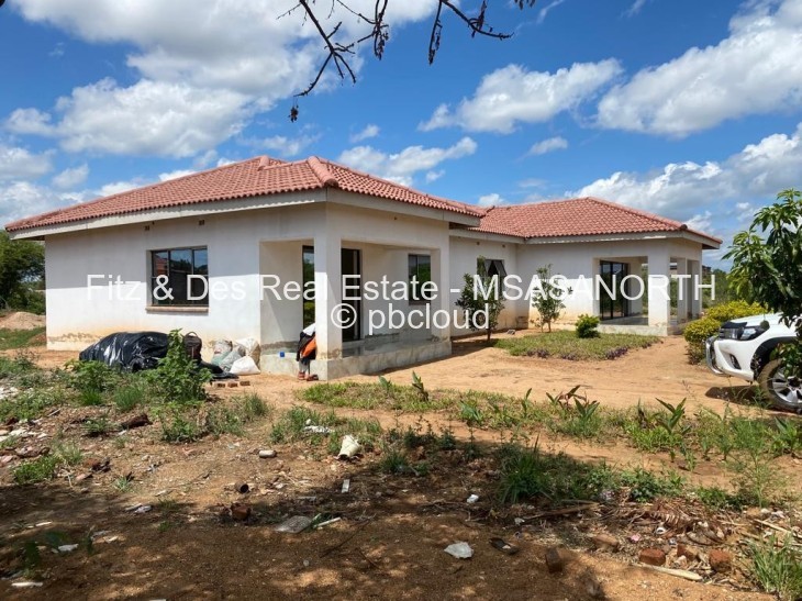 4 Bedroom House for Sale in KweKwe, Kwekwe