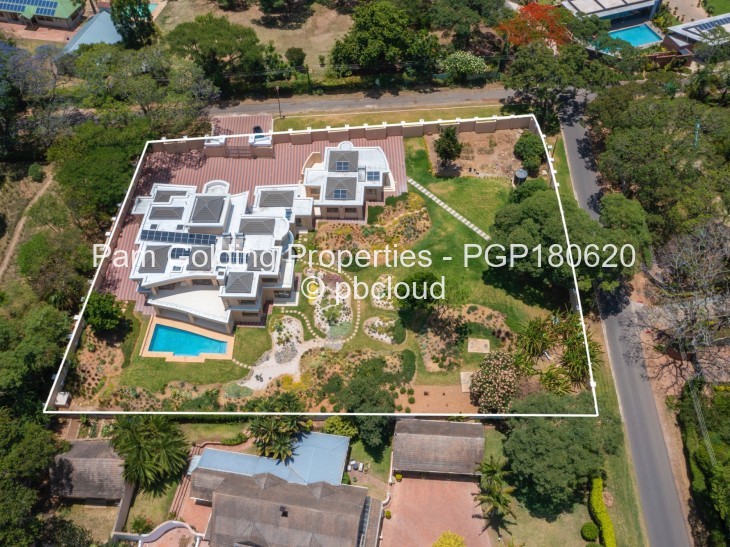 9 Bedroom House for Sale in Newlands, Harare