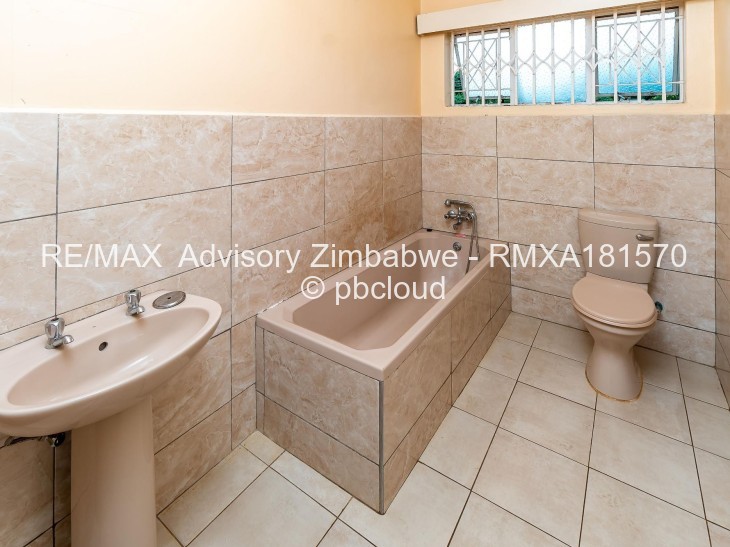 3 Bedroom House to Rent in Northwood, Harare