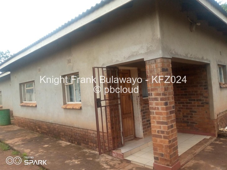 4 Bedroom House for Sale in Queens Park East, Bulawayo