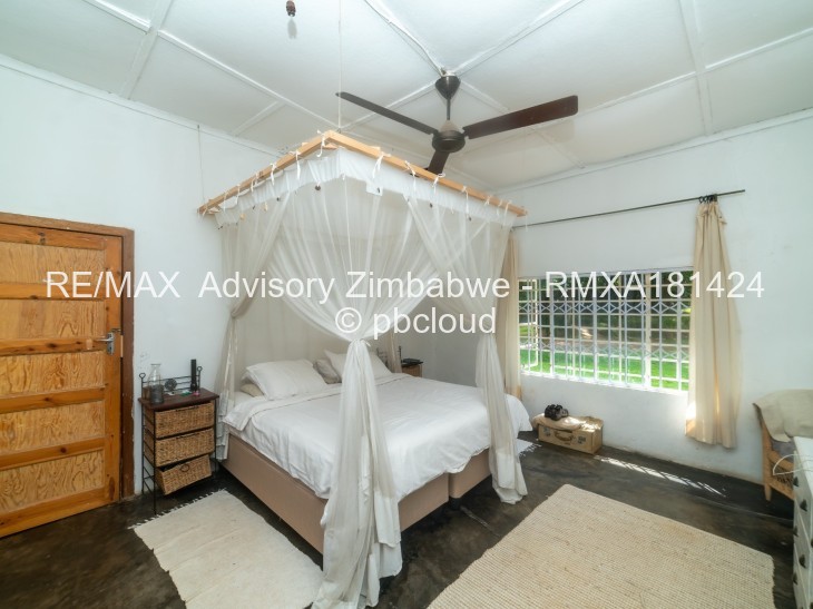4 Bedroom House for Sale in Umwinsidale, Harare
