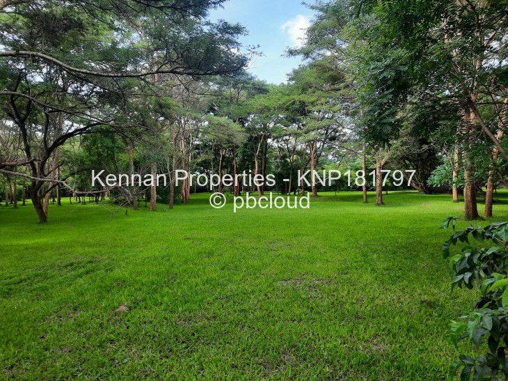 Land for Sale in Glaudina