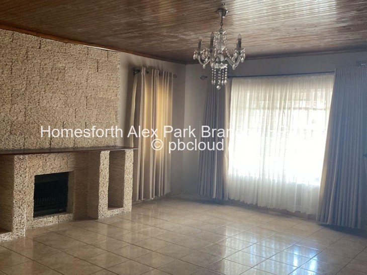 2 Bedroom House to Rent in Waterfalls, Harare