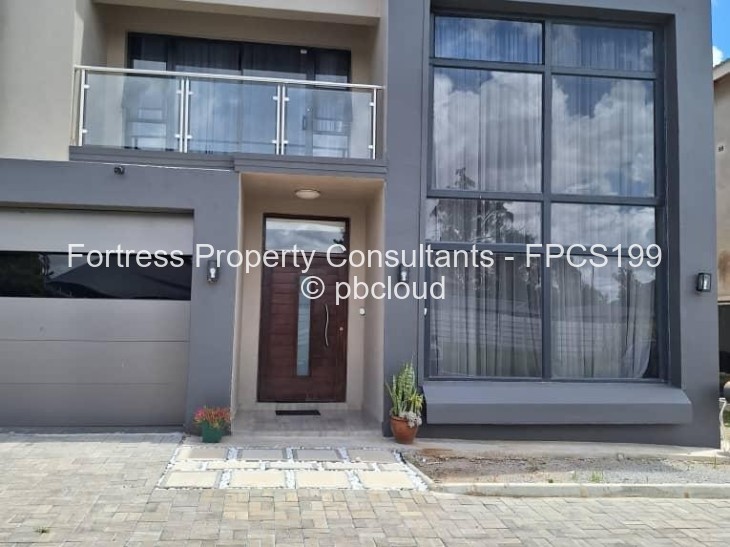Townhouse/Complex/Cluster for Sale in Highlands, Harare