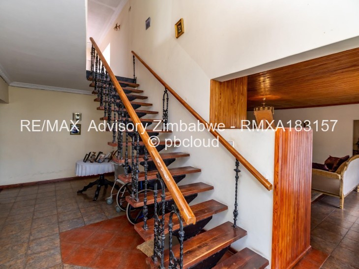 5 Bedroom House for Sale in Alexandra Park, Harare