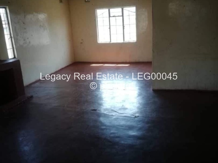 3 Bedroom House for Sale in Mufakose, Harare