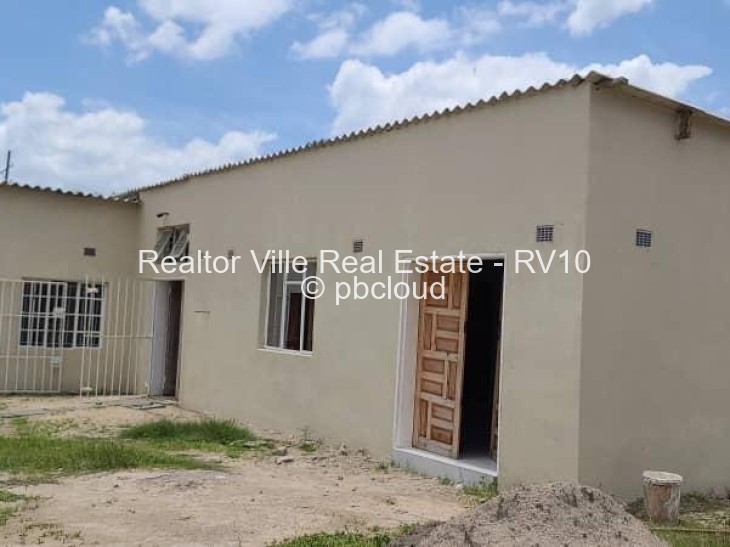 Industrial Property to Rent in Chitungwiza, Chitungwiza