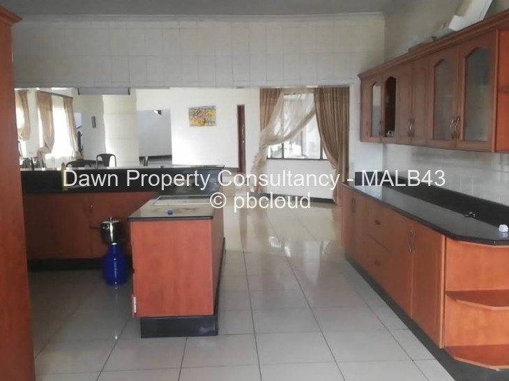 7 Bedroom House for Sale in Marlborough, Harare