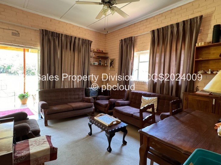 3 Bedroom House for Sale in Lochview, Bulawayo