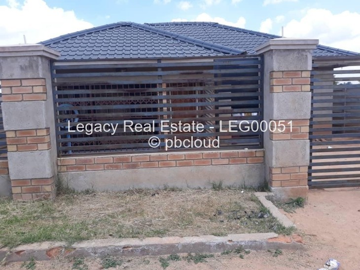 3 Bedroom House for Sale in Glen View, Harare