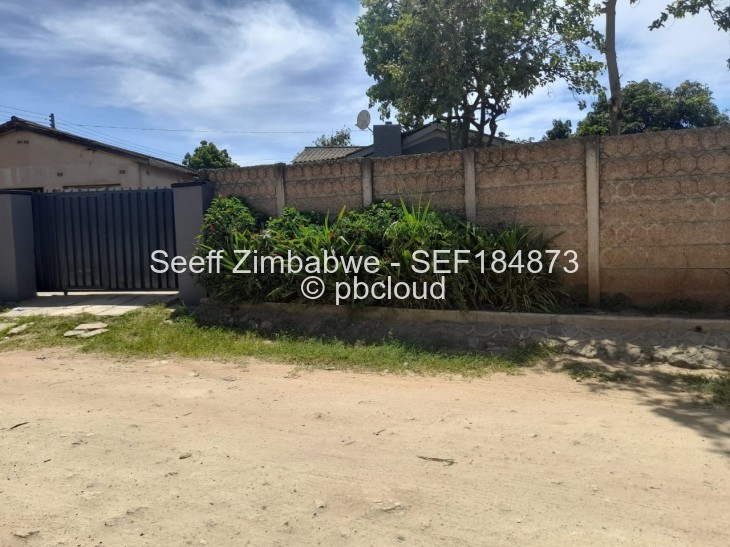 5 Bedroom House for Sale in Chikanga, Mutare