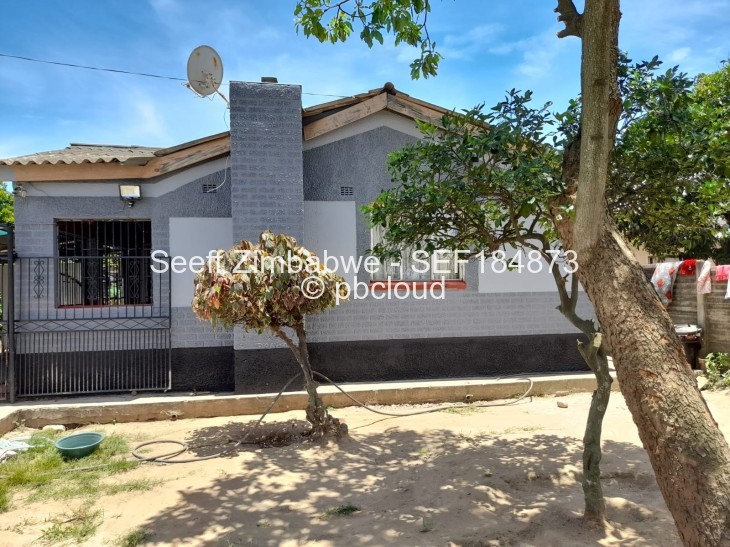 5 Bedroom House for Sale in Chikanga, Mutare