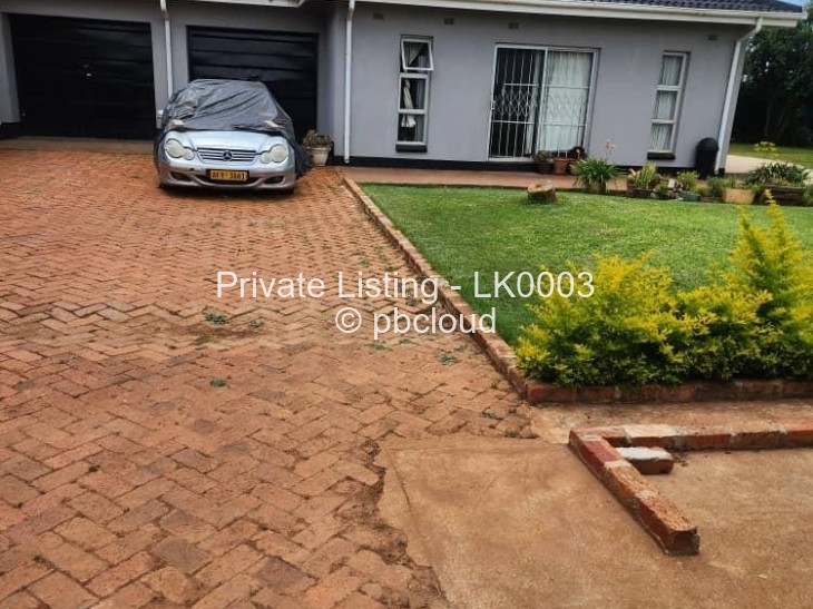 6 Bedroom House for Sale in Philadelphia, Harare