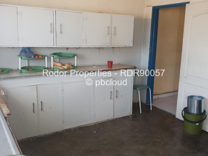 4 Bedroom House for Sale in North Trenance, Bulawayo