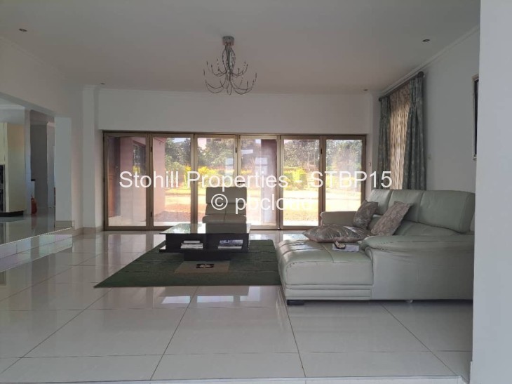 6 Bedroom House for Sale in Gletwin Park, Harare