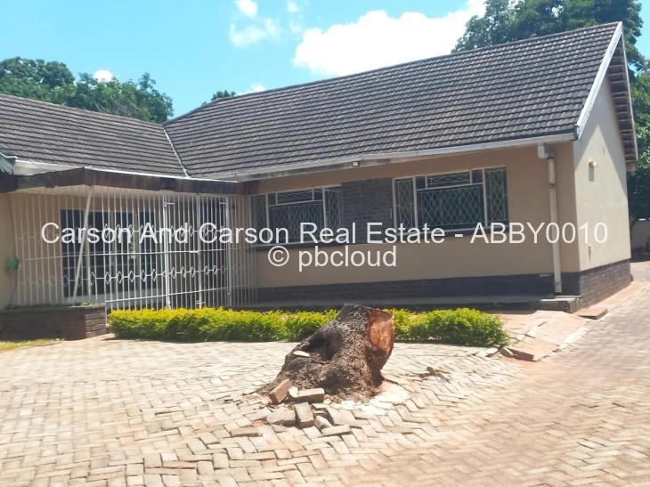 5 Bedroom House for Sale in Hillside, Harare