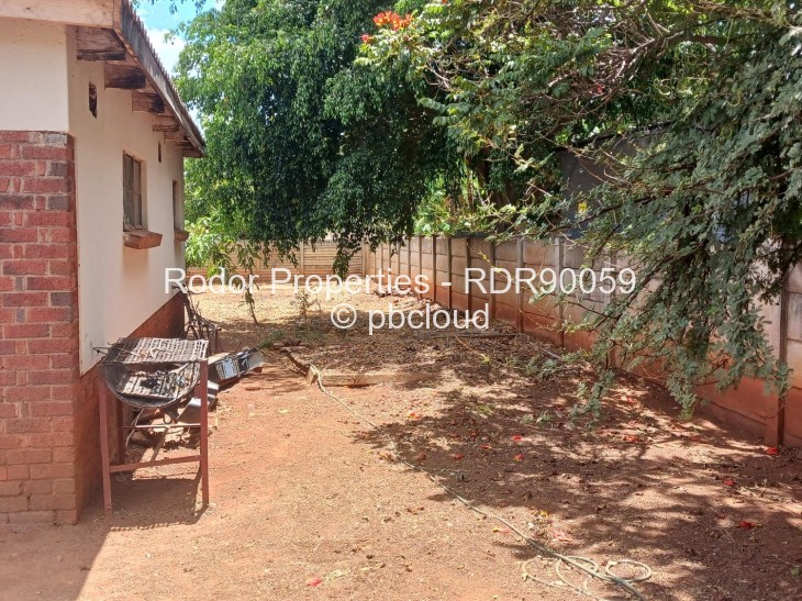 4 Bedroom House for Sale in Parklands, Bulawayo