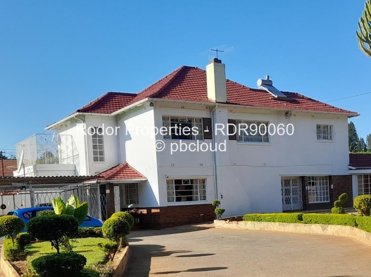 5 Bedroom House for Sale in Kumalo, Bulawayo