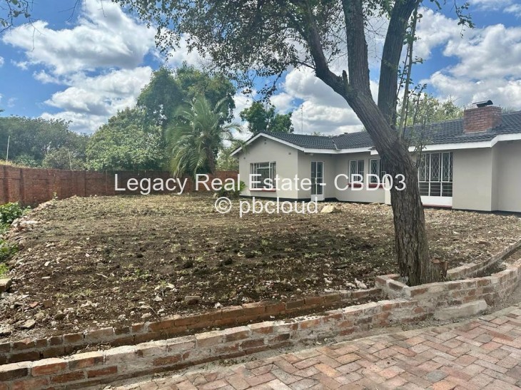 3 Bedroom House for Sale in Emerald Hill, Harare