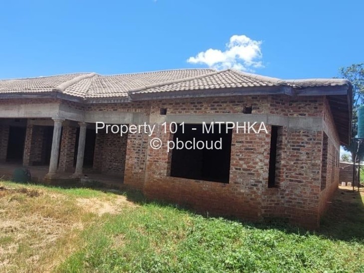 5 Bedroom House for Sale in Mount Pleasant Heights, Harare