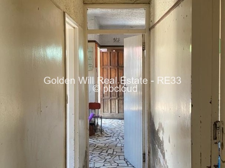 1 Bedroom House for Sale in Glen View, Harare