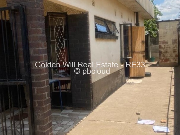 1 Bedroom House for Sale in Glen View, Harare