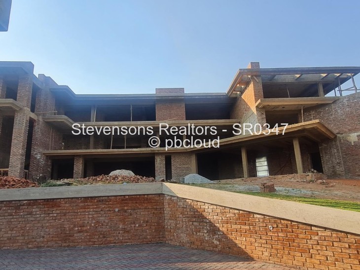 5 Bedroom House for Sale in Carrick Creagh Estate, Harare