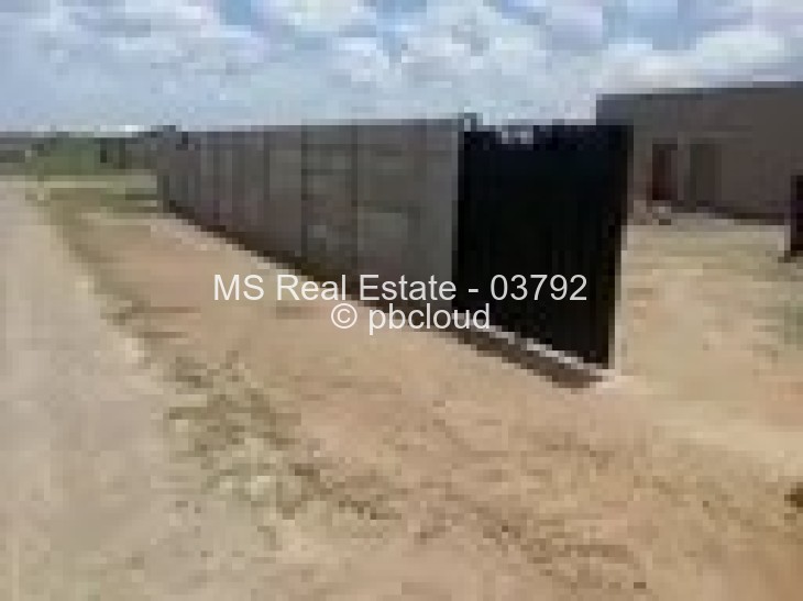 3 Bedroom Cottage/Garden Flat for Sale in Budiriro, Harare