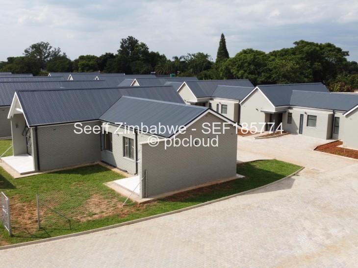 Townhouse/Complex/Cluster to Rent in Bluff Hill, Harare