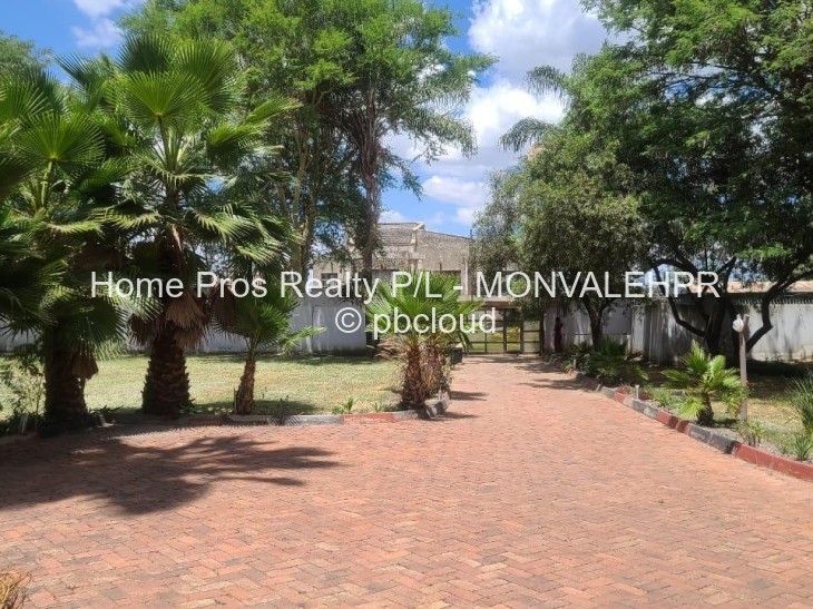4 Bedroom House to Rent in Monavale, Harare