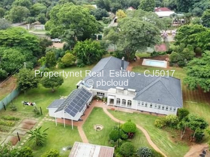 5 Bedroom House for Sale in Chisipite, Harare