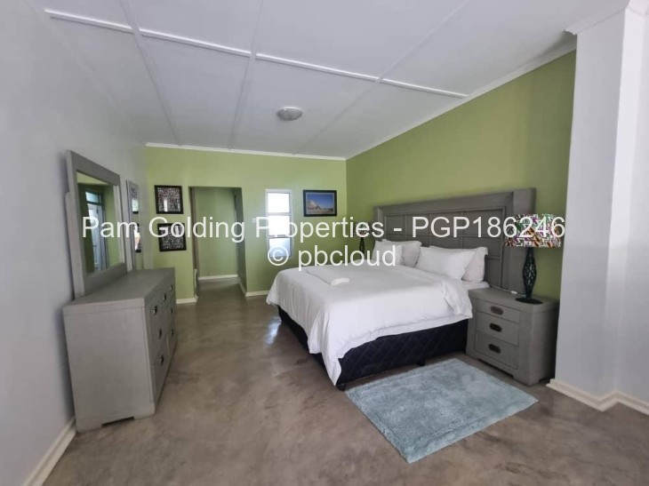 10 Bedroom House for Sale in Hillside Byo, Bulawayo