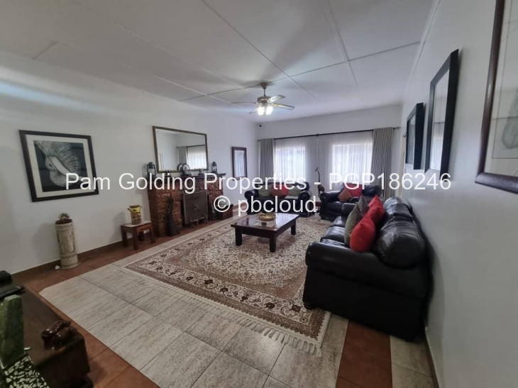 10 Bedroom House for Sale in Hillside Byo, Bulawayo