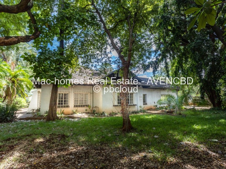 7 Bedroom House for Sale in Avenues, Harare
