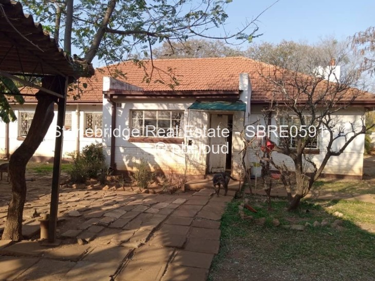 3 Bedroom House for Sale in Malindela, Bulawayo