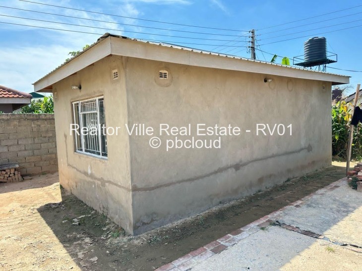 1 Bedroom Cottage/Garden Flat to Rent in Zimre Park, Harare