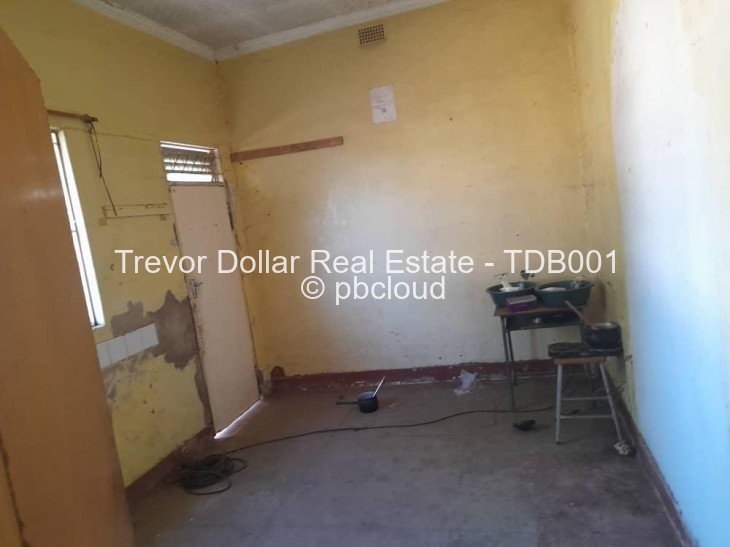 Townhouse/Complex/Cluster for Sale in Bulawayo City Centre, Bulawayo