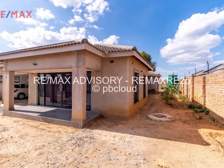 Townhouse/Complex/Cluster to Rent in Mabvazuva Estates, Ruwa