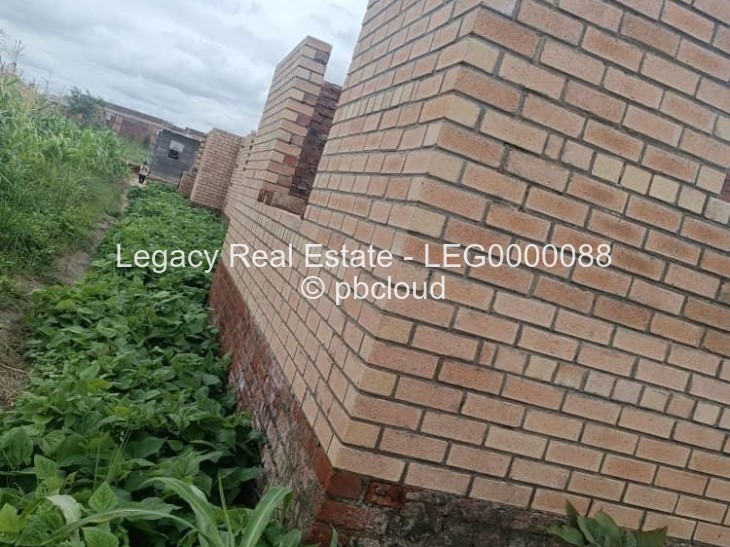 5 Bedroom House for Sale in Southlea Park, Harare