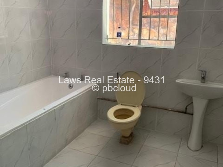 8 Bedroom House for Sale in Philadelphia, Harare