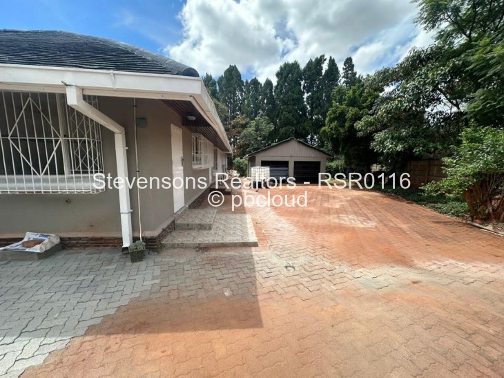 4 Bedroom House to Rent in Chisipite, Harare
