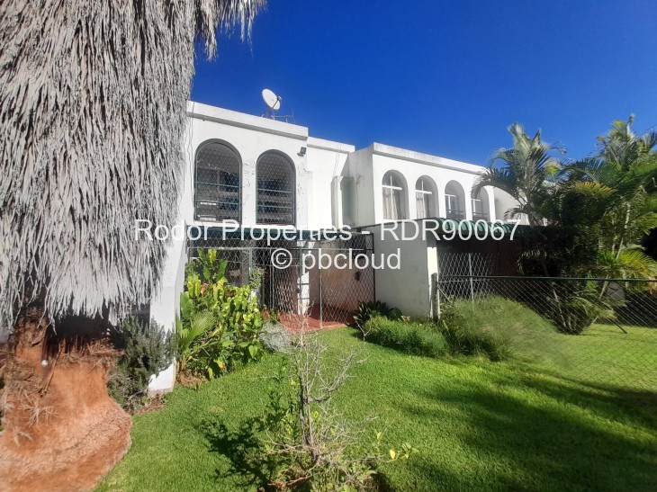 2 Bedroom House for Sale in Hume Park, Bulawayo