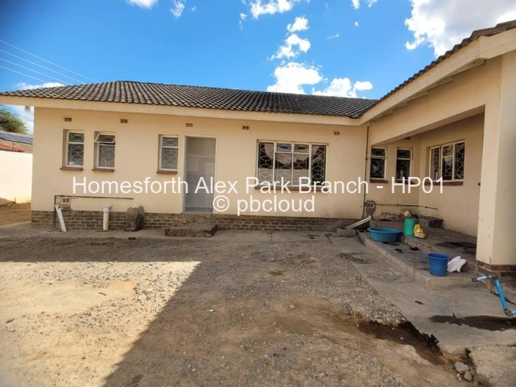 4 Bedroom House to Rent in Zimre Park, Harare