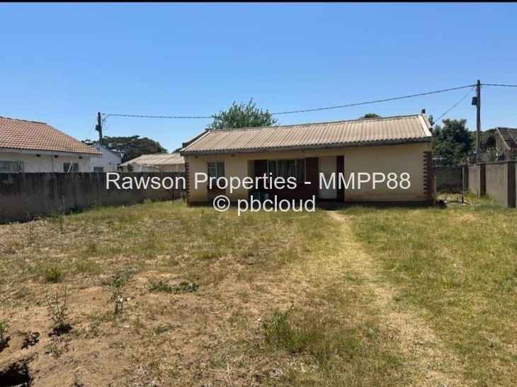 2 Bedroom Cottage/Garden Flat for Sale in Mainway Meadows, Harare