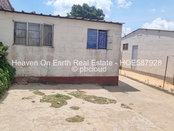 2 Bedroom House for Sale in Mabvuku, Harare