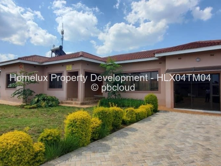 Townhouse/Complex/Cluster for Sale in Borrowdale, Harare