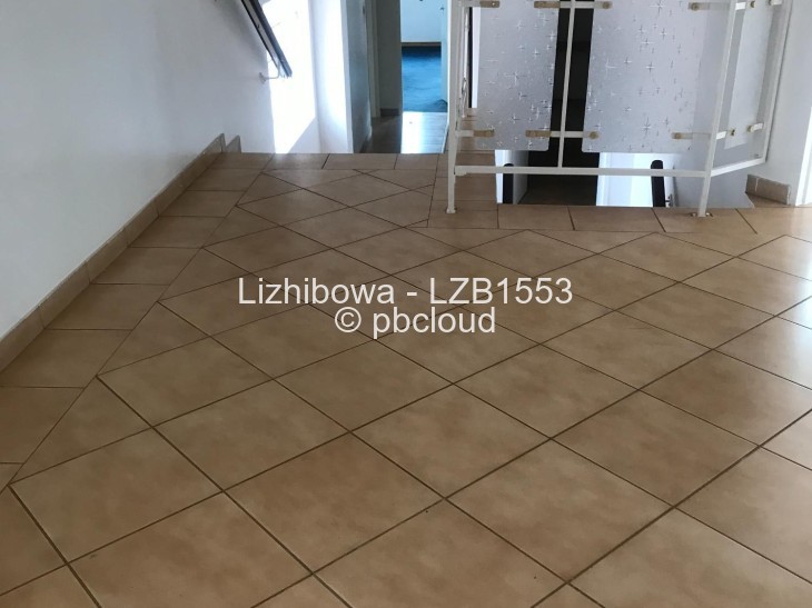5 Bedroom House to Rent in Hogerty Hill, Harare