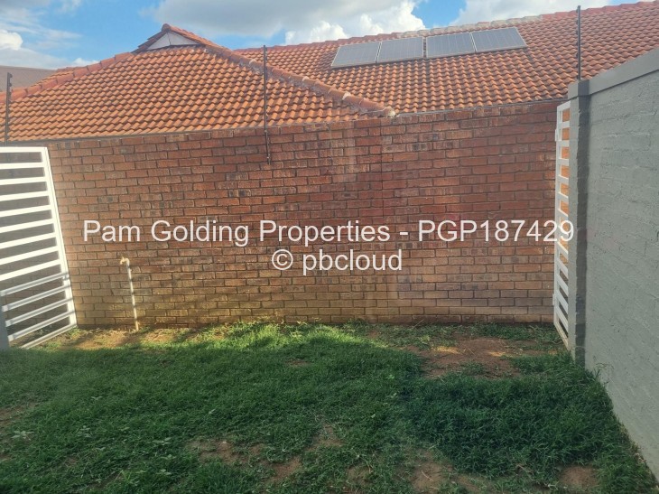 2 Bedroom Cottage/Garden Flat to Rent in Newlands, Harare