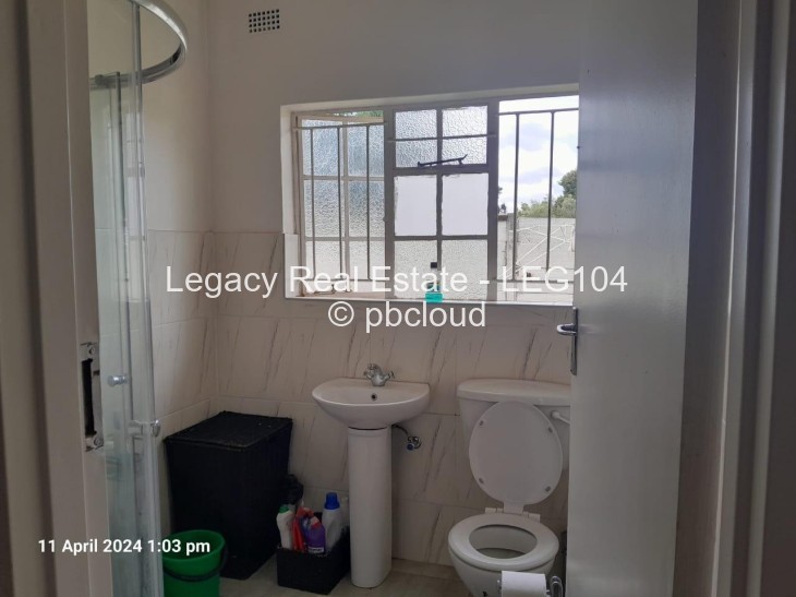 Flat/Apartment to Rent in Bluff Hill, Harare